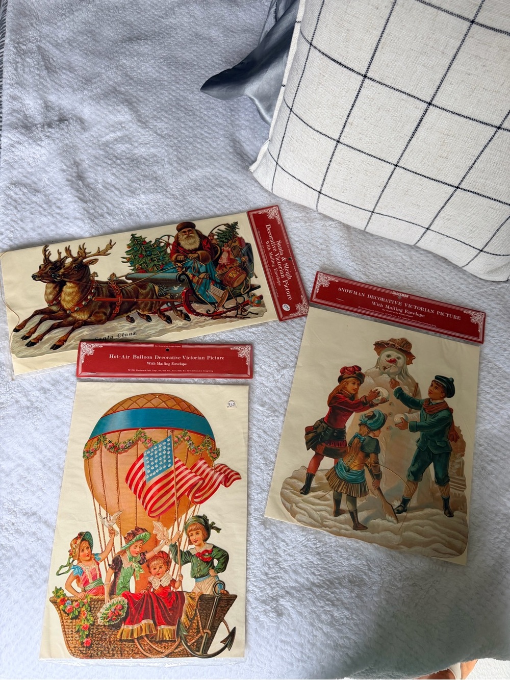 Victorian Holiday Wall Art Prints - Cream, Red, Green